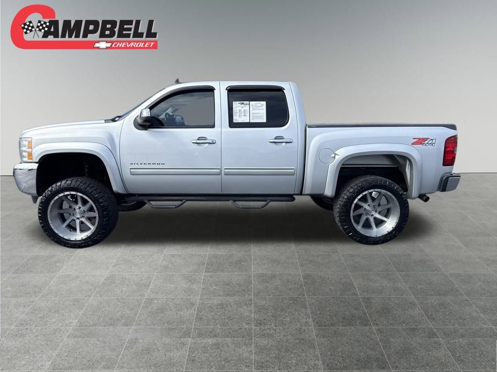 2012 Chevrolet Silverado 1500 LT photo 2