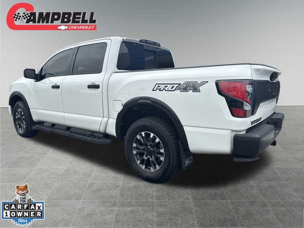 2024 Nissan Titan PRO-4X photo 3