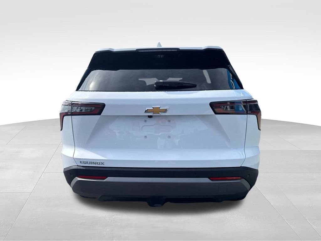 2026 Chevrolet Equinox LT - Photo 5