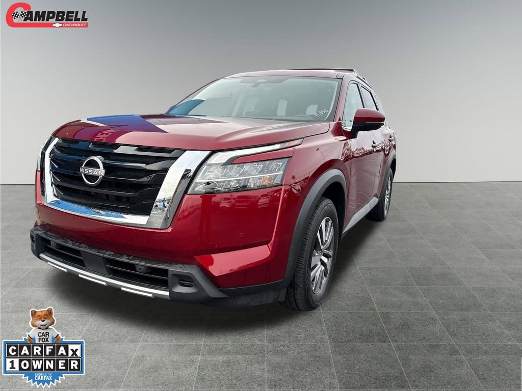 2023 Nissan Pathfinder SL's photo