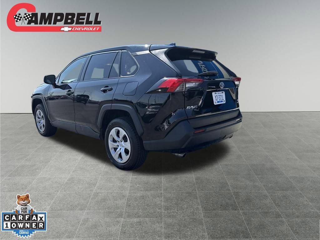2024 Toyota RAV4 LE photo 3