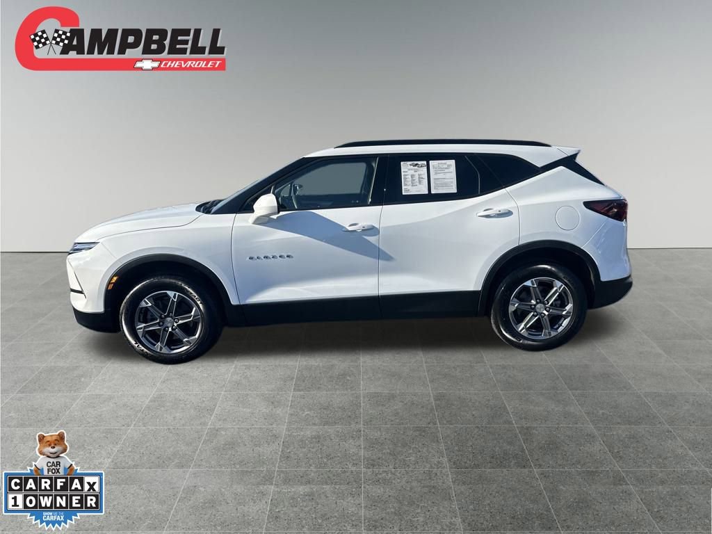 2023 Chevrolet Blazer 2LT photo 2
