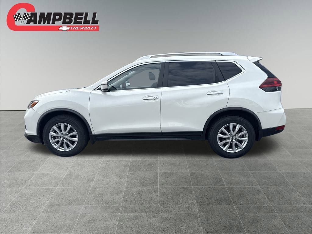 2019 Nissan Rogue SV photo 2