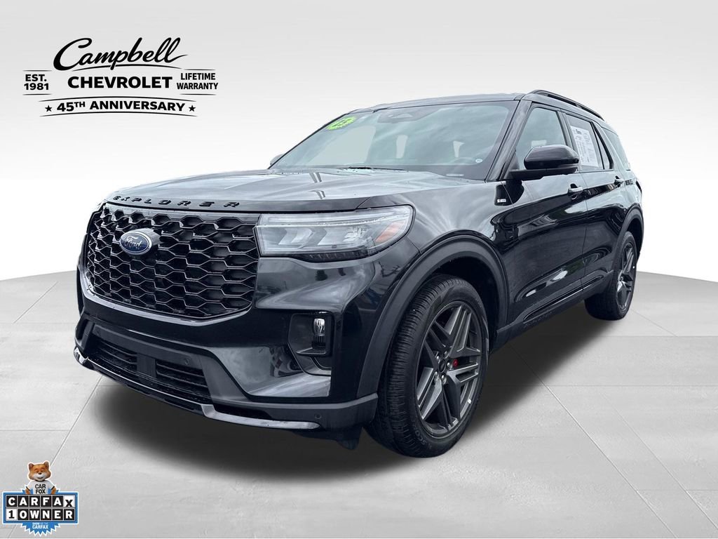 2025 Ford Explorer ST-LINE 4WD (PL535)'s photo