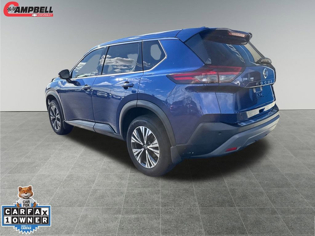 2021 Nissan Rogue SV photo 3