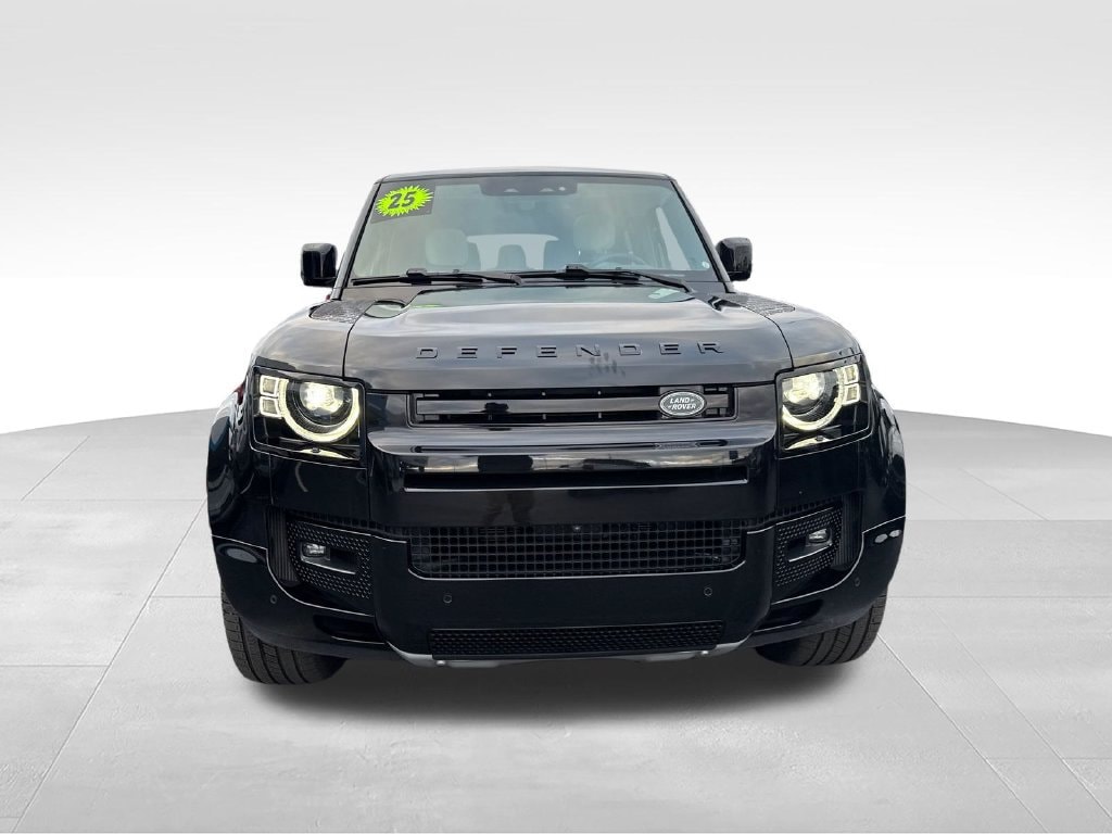 2025 Land Rover Defender V8 - Photo 9