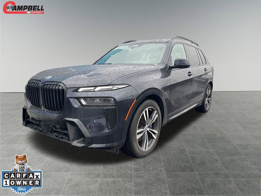 2024 BMW X7 40i's photo