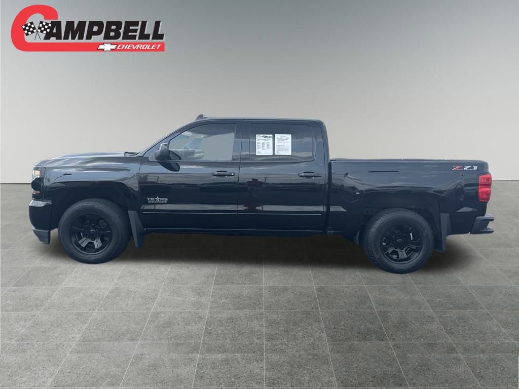 2018 Chevrolet Silverado 1500 LT photo 2