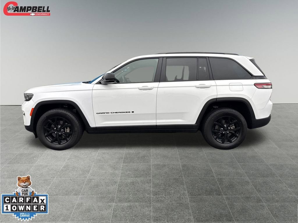 Used 2024 Jeep Grand Cherokee Altitude SUV
