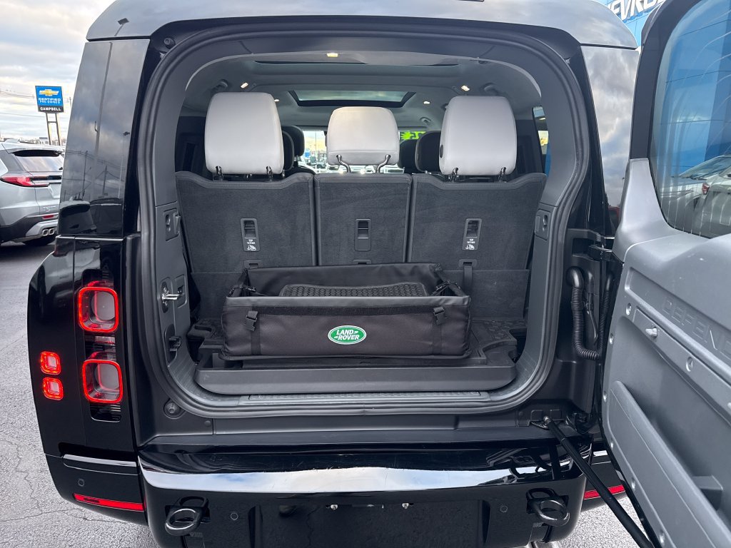 2025 Land Rover Defender V8 - Photo 26