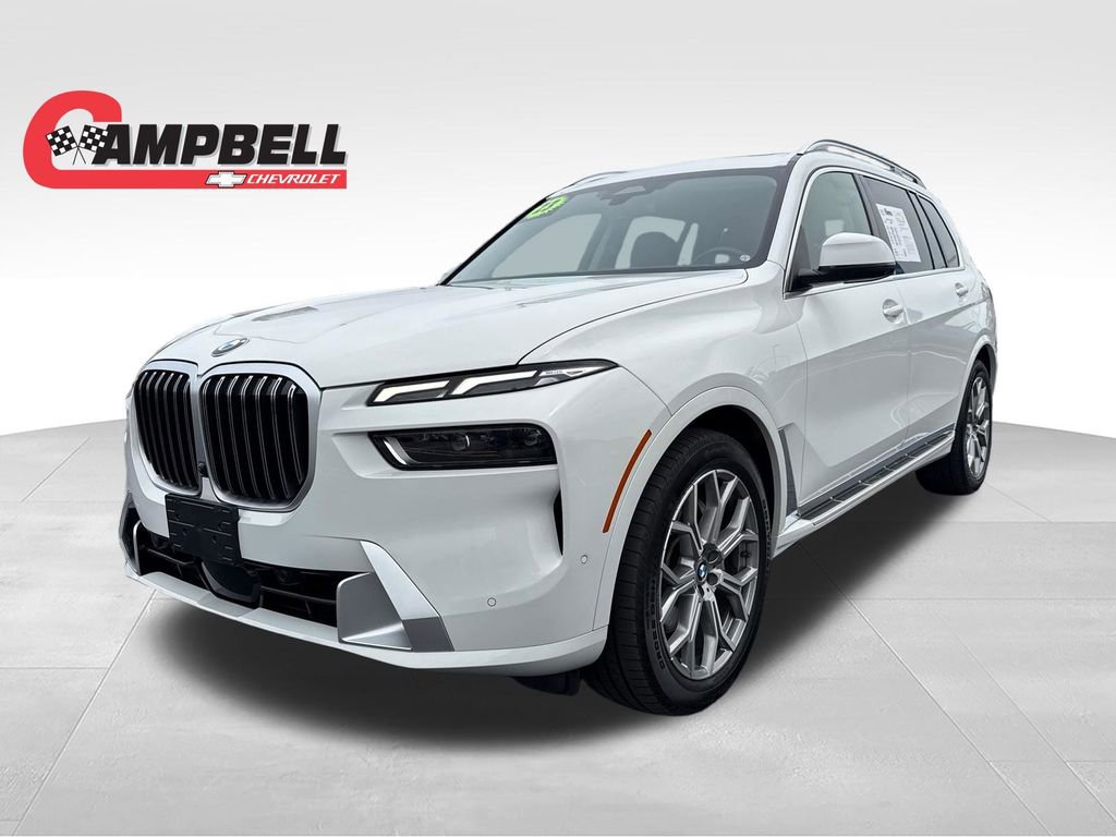 2023 BMW X7 xDrive40i's photo