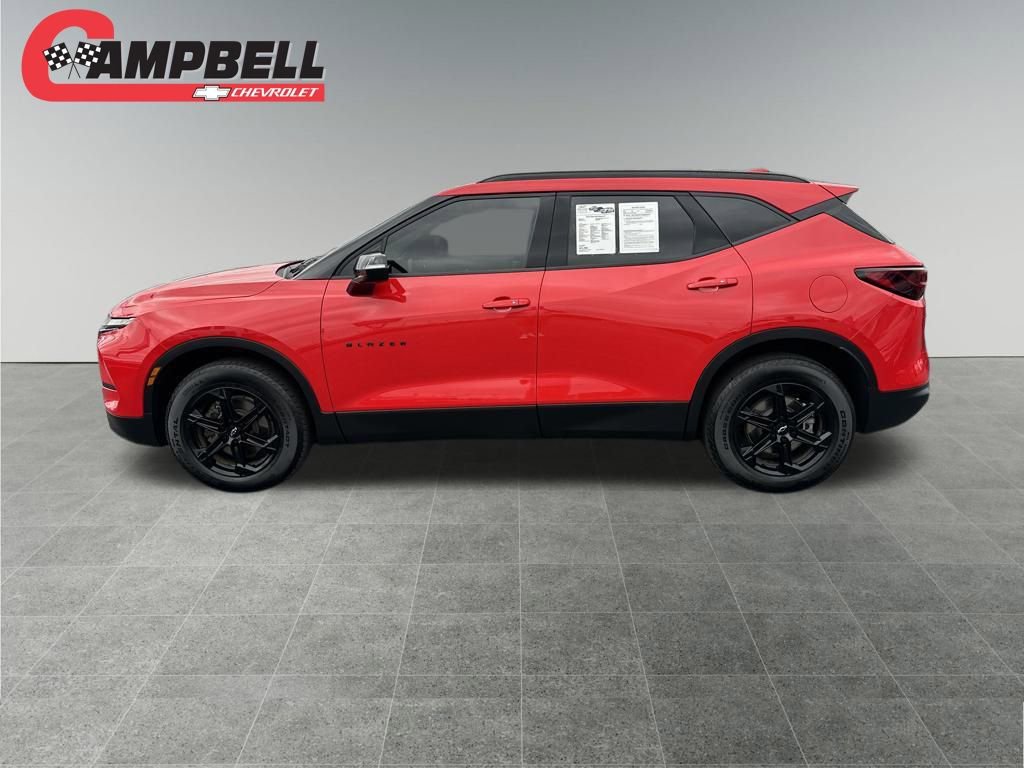 2023 Chevrolet Blazer 3LT photo 2