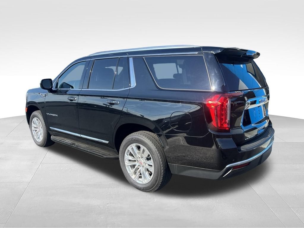 2024 GMC Yukon SLT - Photo 7