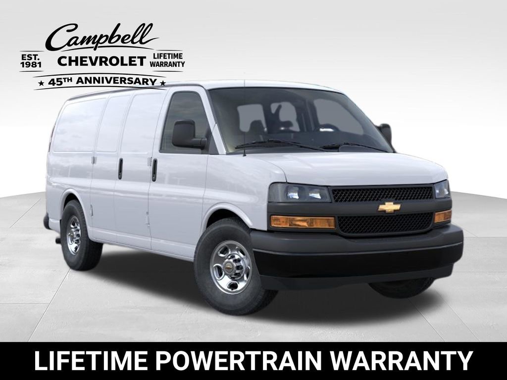 2026 Chevrolet Express 3500 Work Van HD's photo