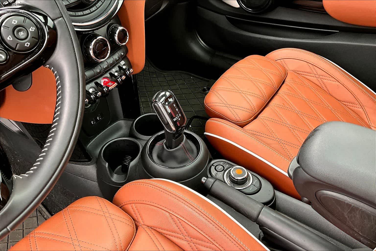 Thumbnail: 2020 MINI Cooper Hardtop - 17