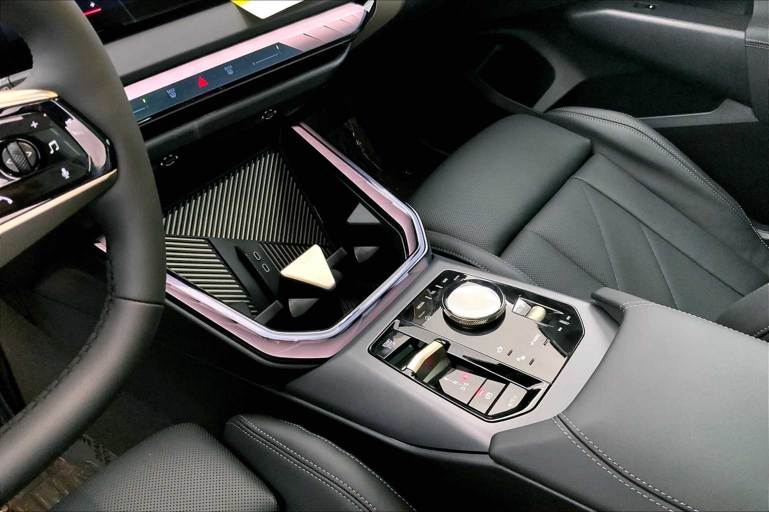 Thumbnail: 2025 BMW X3 - 17