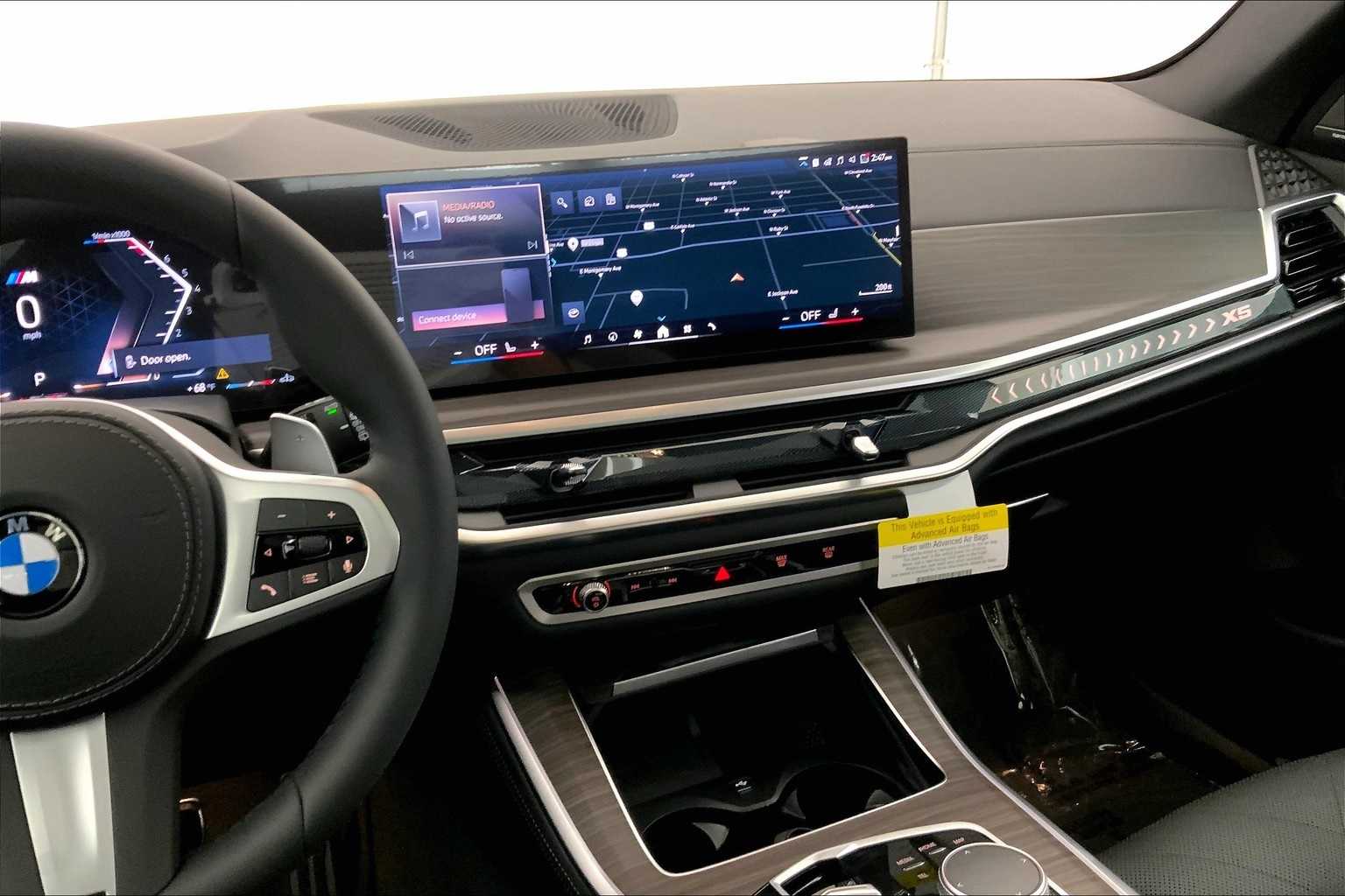 Thumbnail: 2026 BMW X5 - 16