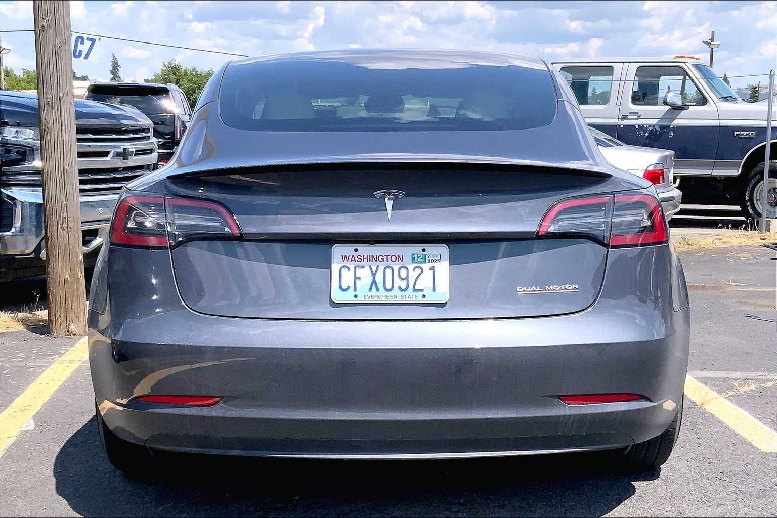 Thumbnail: 2023 Tesla Model 3 - 5