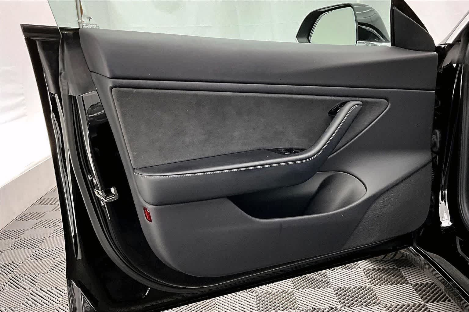 Thumbnail: 2019 Tesla Model 3 - 27