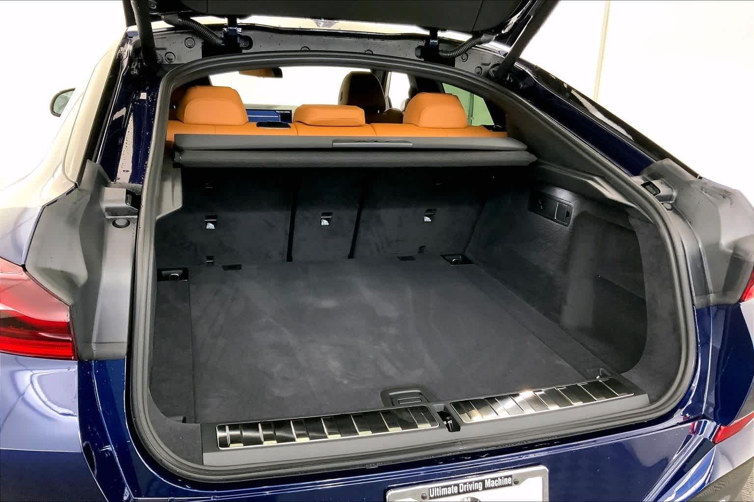 Thumbnail: 2026 BMW X6 - 19