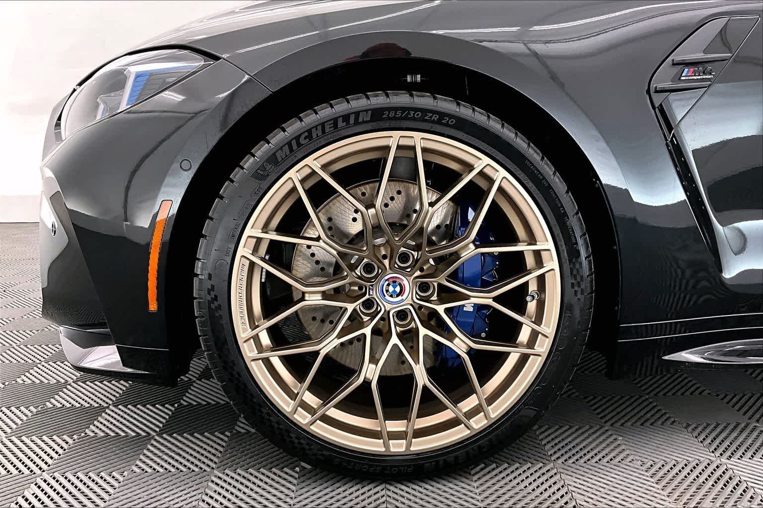 Thumbnail: 2026 BMW M4 - 8