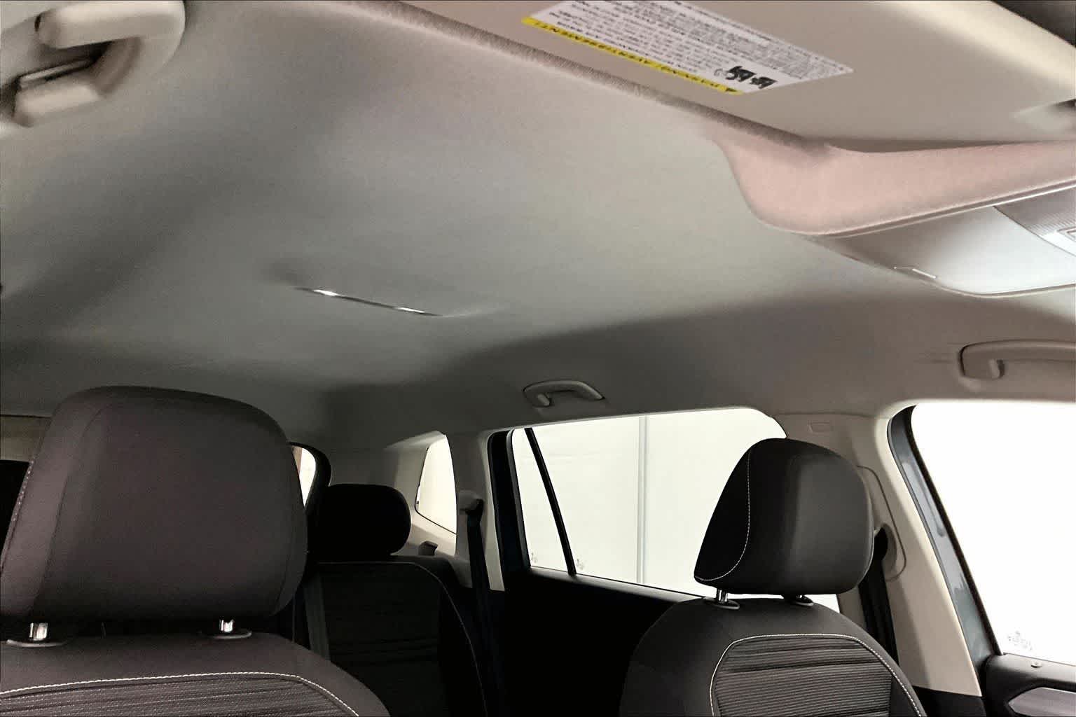 Thumbnail: 2024 Volkswagen Tiguan - 30