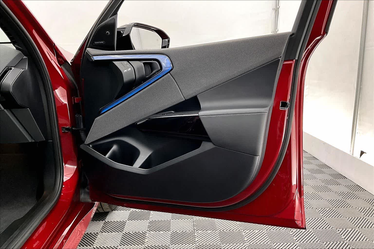 Thumbnail: 2025 BMW X3 - 28