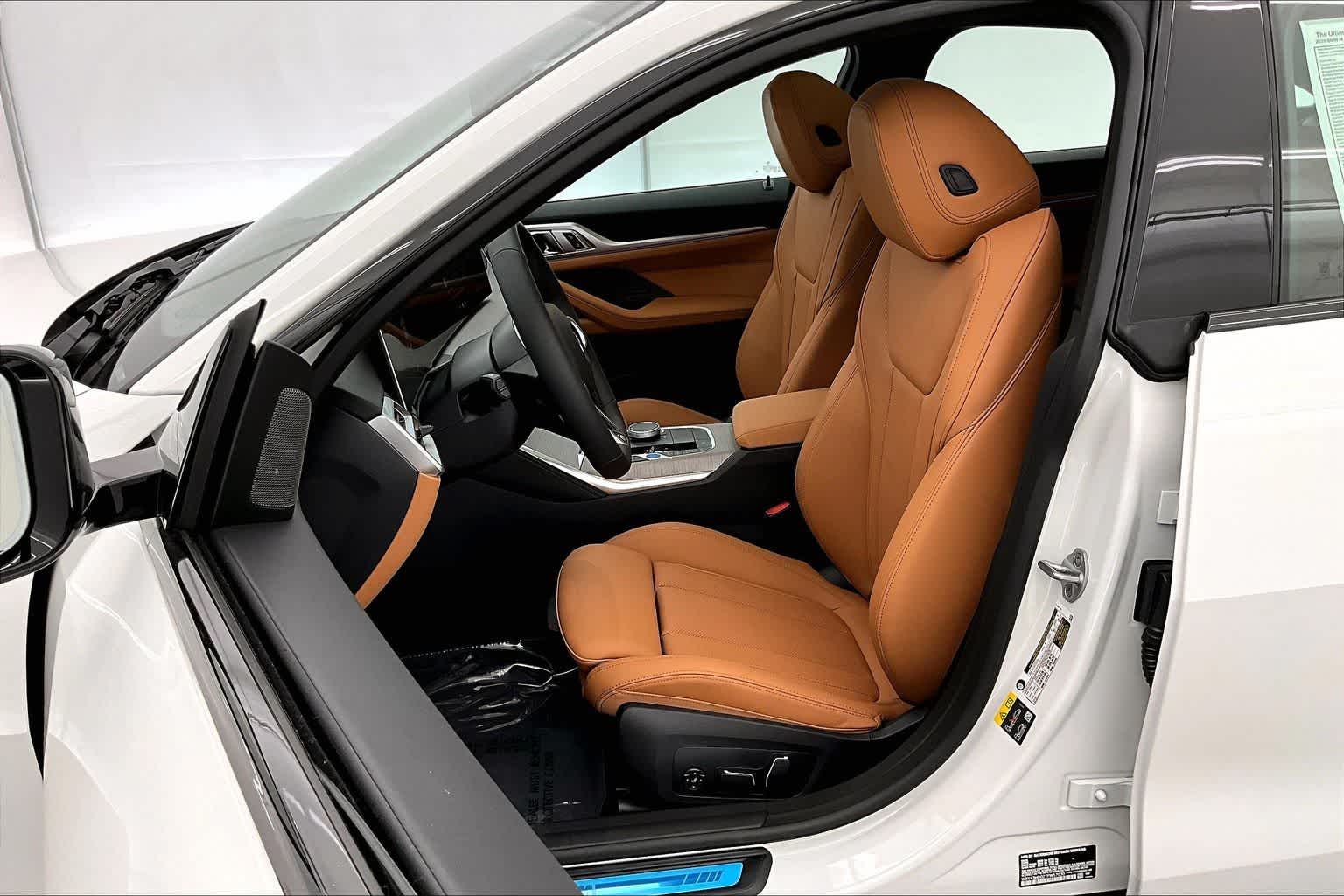 Thumbnail: 2026 BMW i4 - 11