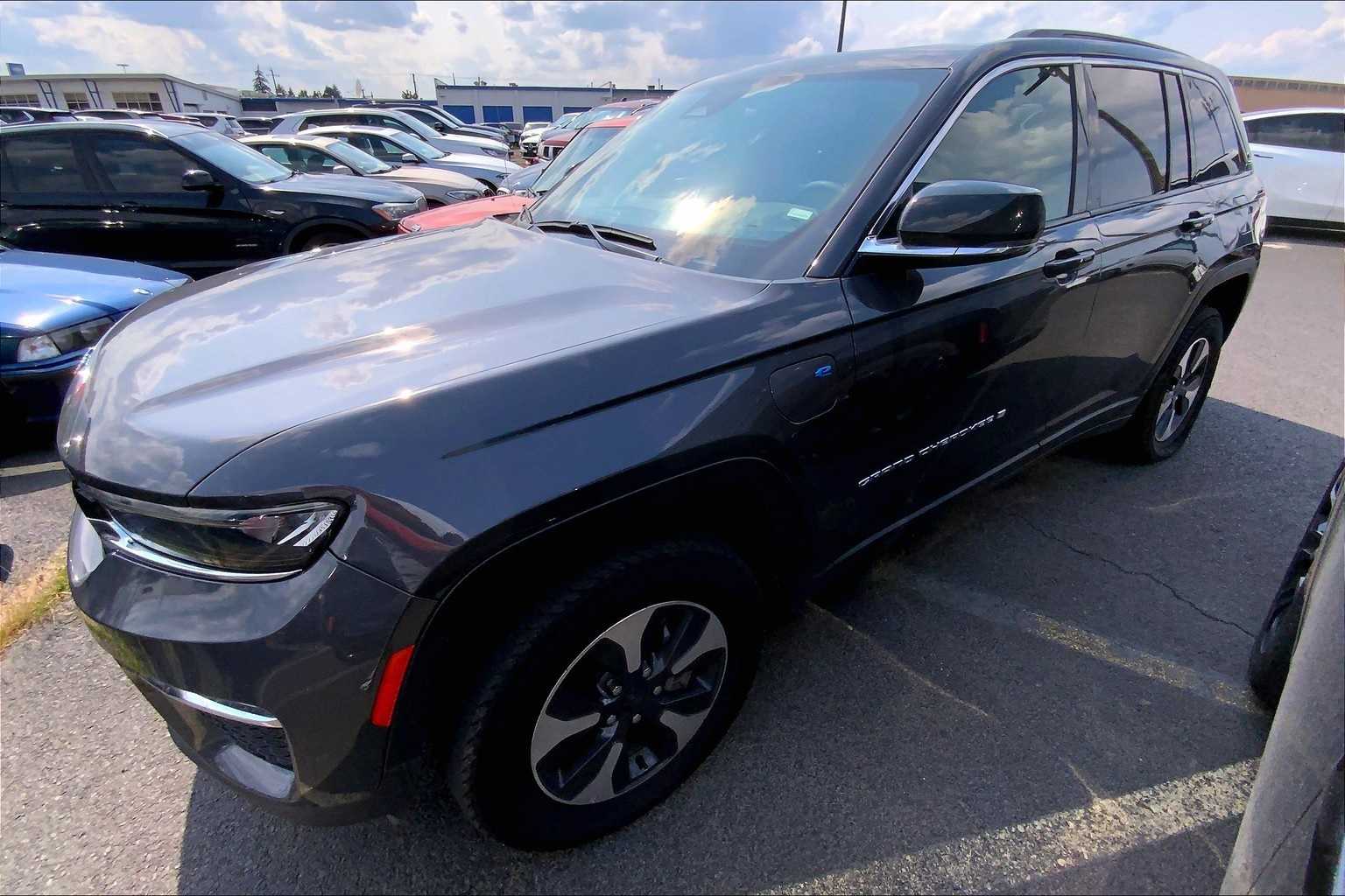 Thumbnail: 2024 Jeep Grand Cherokee - 3