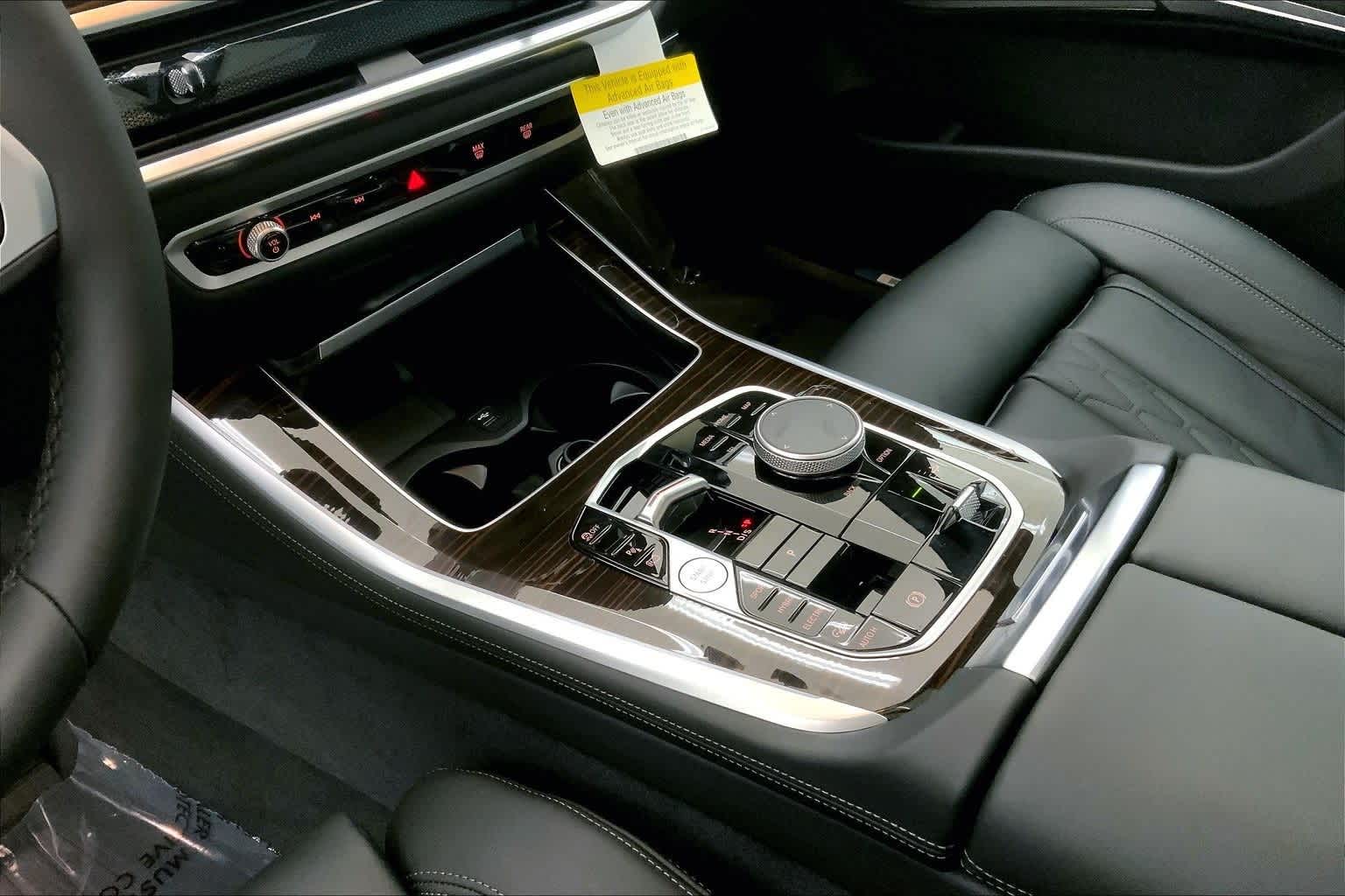 Thumbnail: 2026 BMW X5 - 17