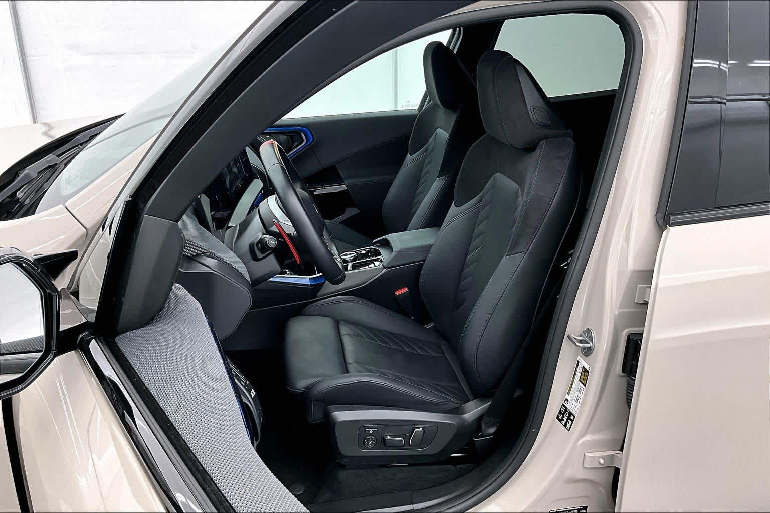 Thumbnail: 2025 BMW X3 - 11