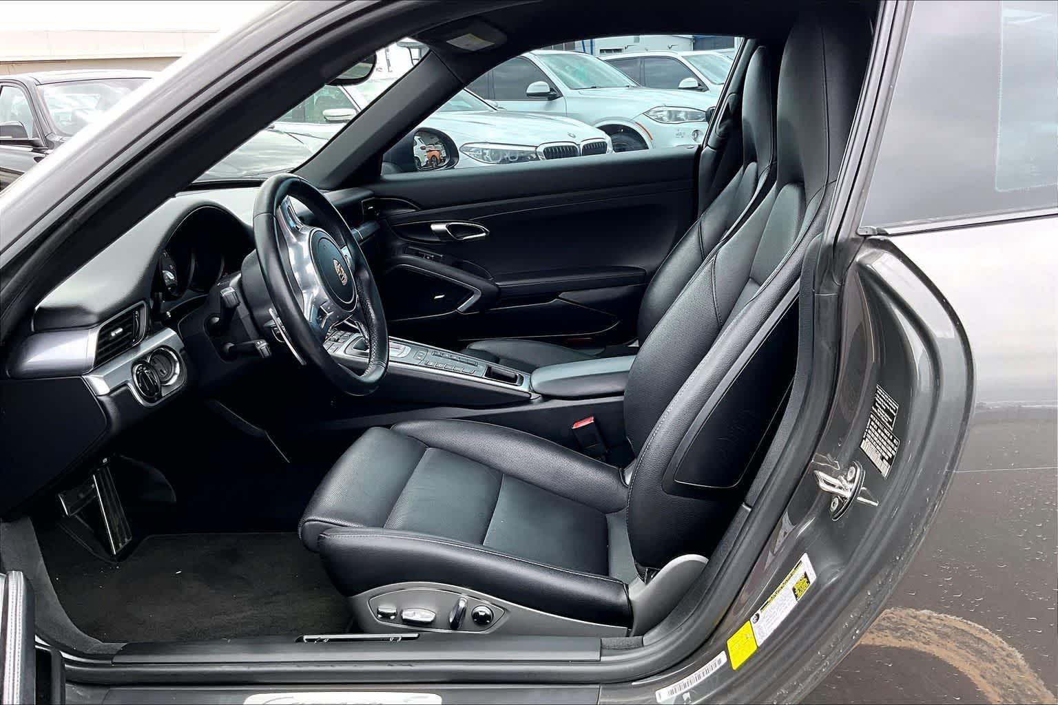Thumbnail: 2013 Porsche 911 - 11