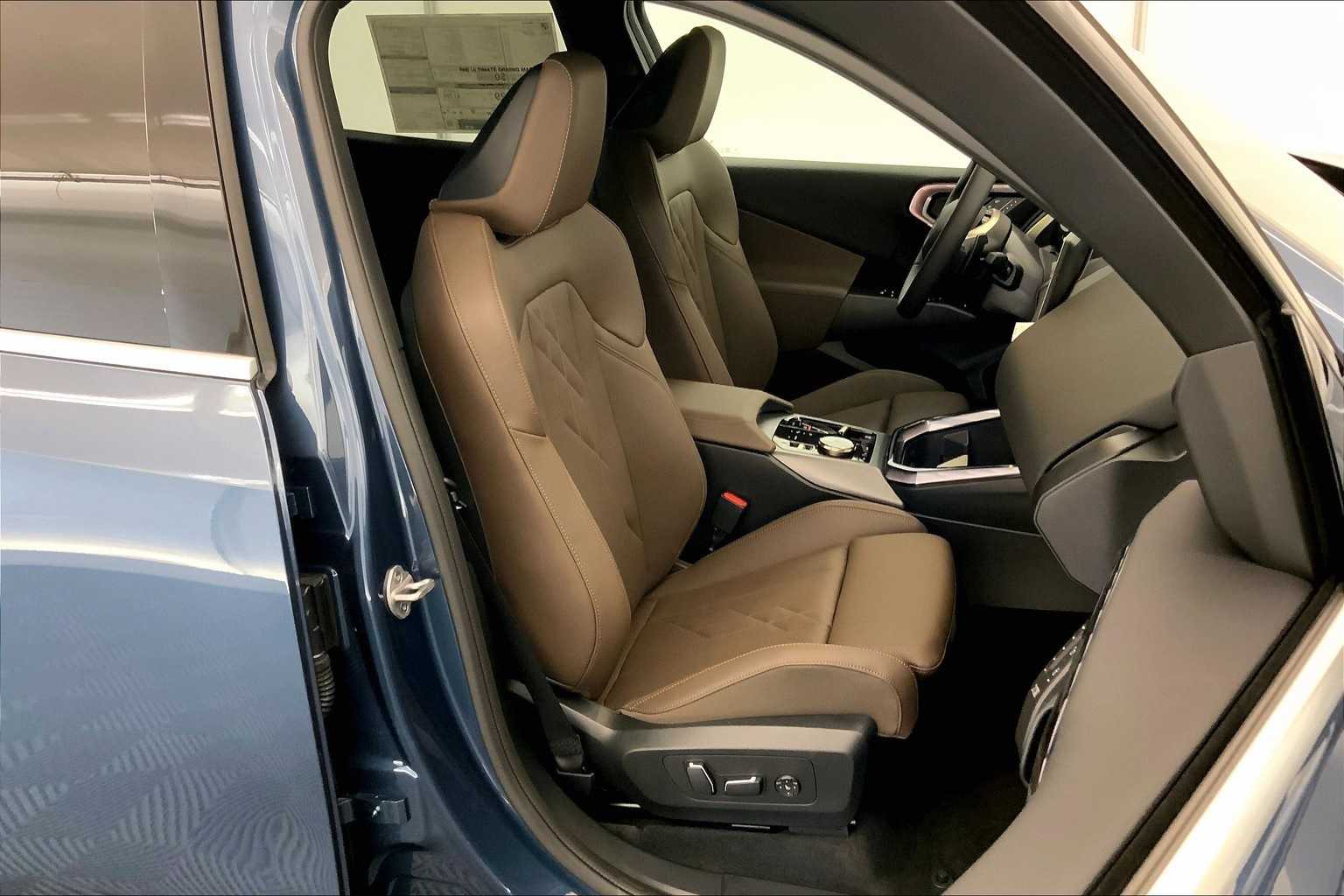 Thumbnail: 2025 BMW X3 - 14