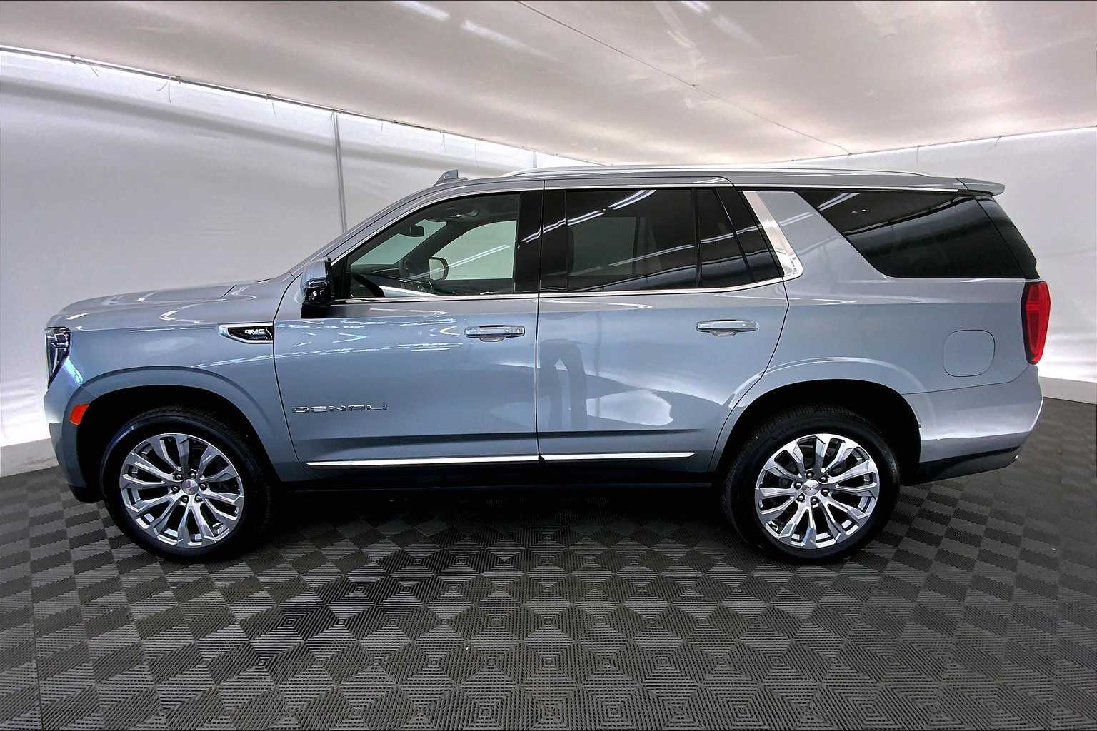 Thumbnail: 2024 GMC Yukon - 3