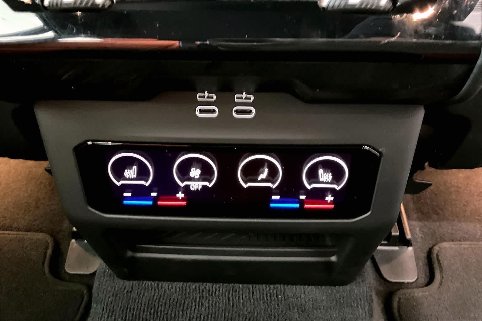 Thumbnail: 2025 BMW M5 - 19