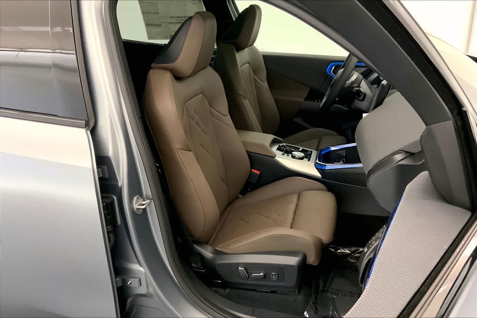 Thumbnail: 2025 BMW X3 - 14