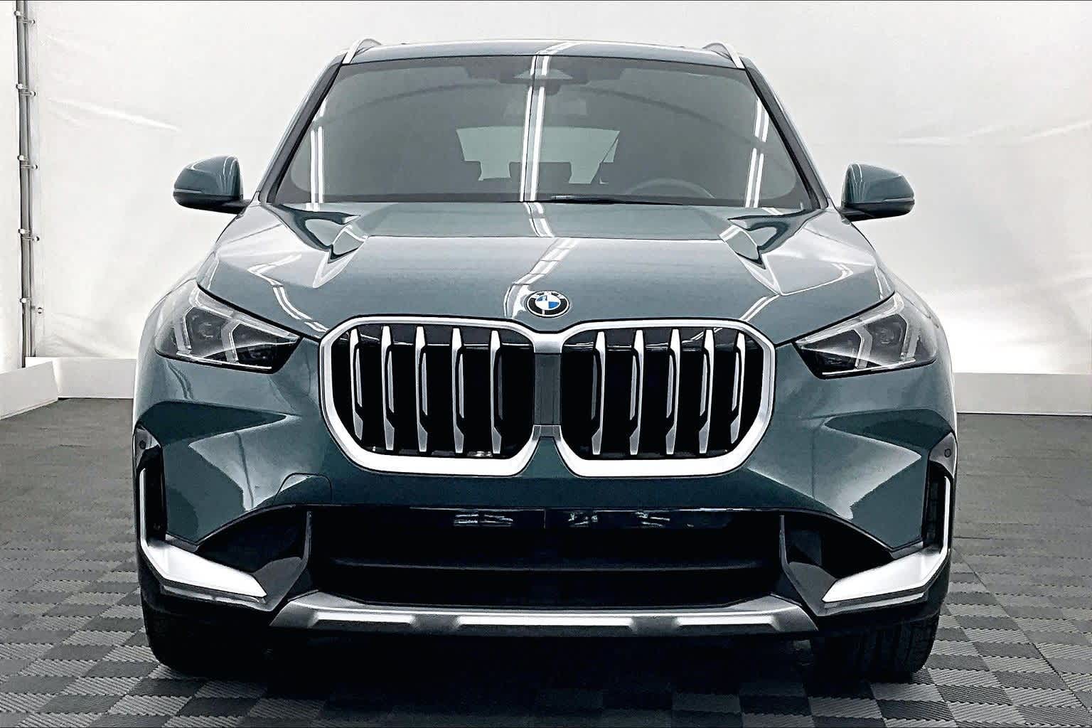 Thumbnail: 2025 BMW X1 - 6
