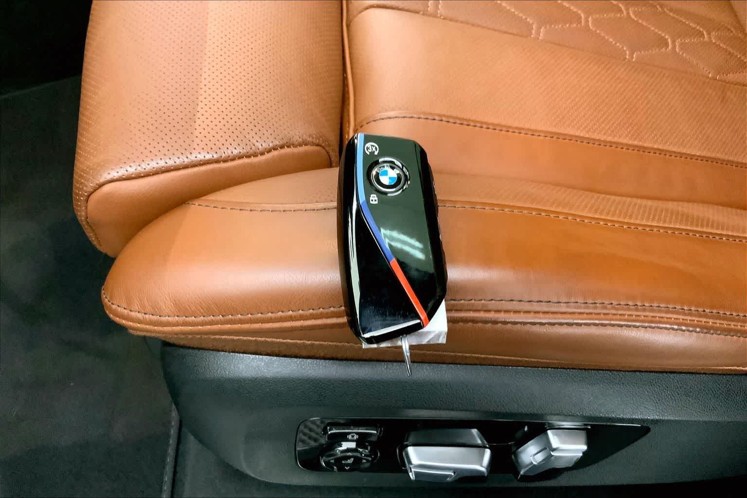 Thumbnail: 2024 BMW X7 - 19