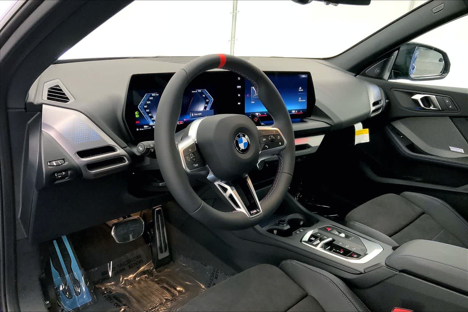 Thumbnail: 2025 BMW 2 Series - 2