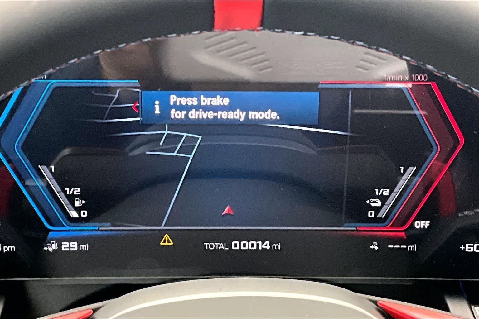 Thumbnail: 2026 BMW M5 - 18