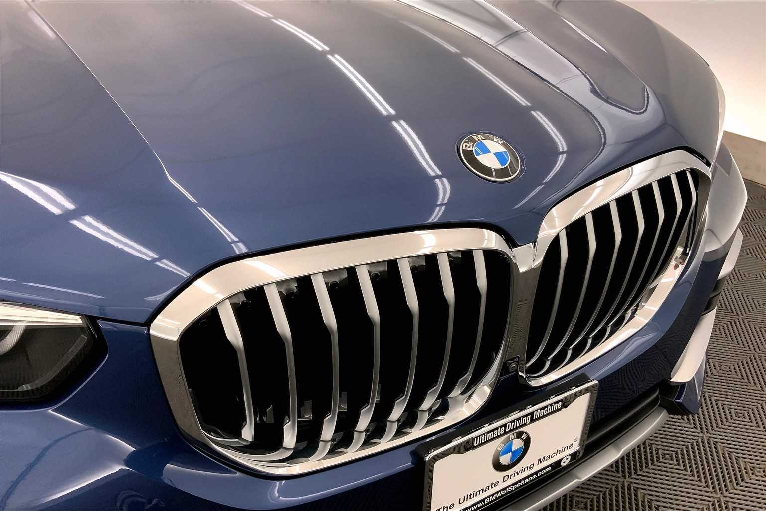 Thumbnail: 2023 BMW X5 - 33