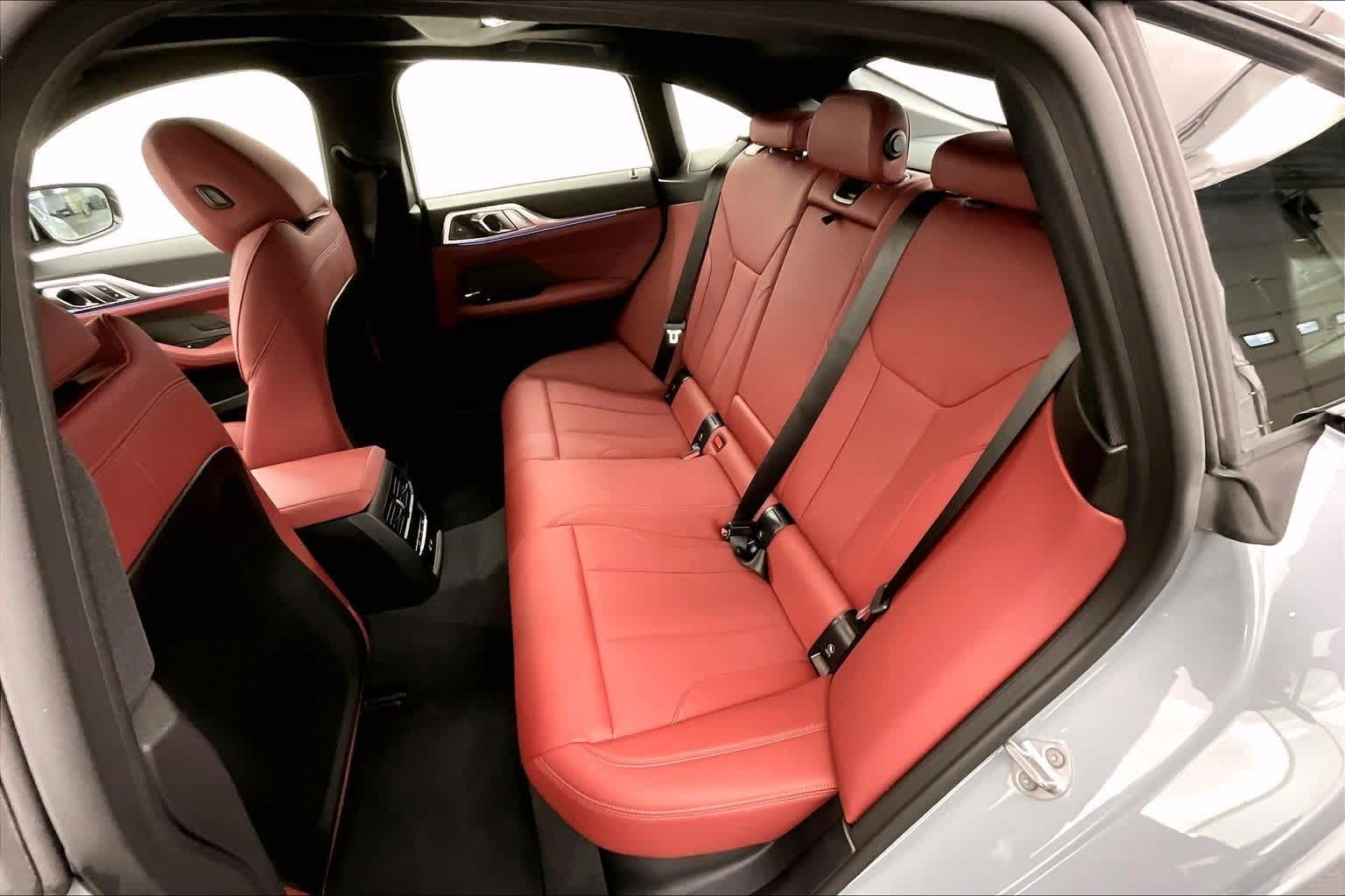 Thumbnail: 2025 BMW i4 - 29