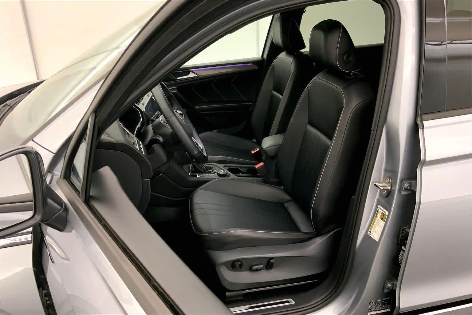 Thumbnail: 2024 Volkswagen Tiguan - 11