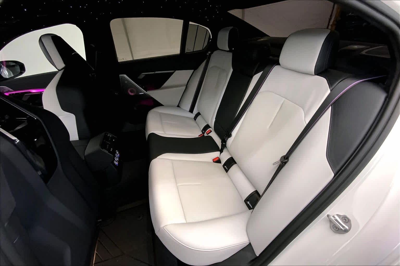 Thumbnail: 2026 BMW M5 - 29