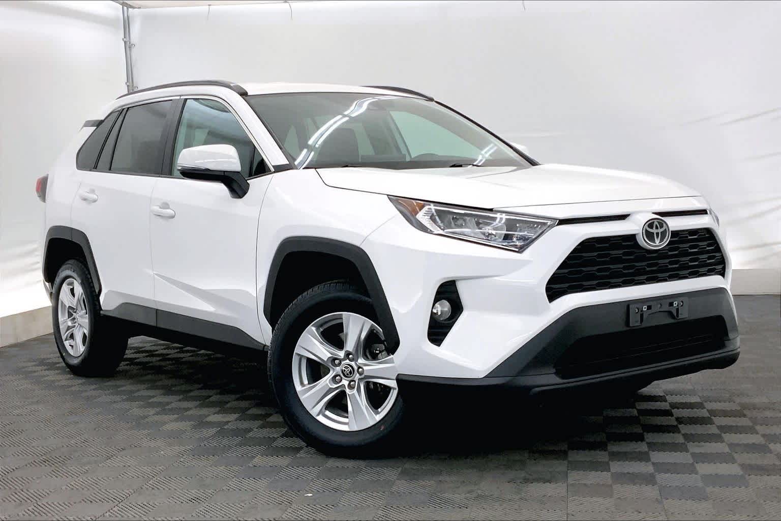 Thumbnail: 2021 Toyota RAV4 - 21