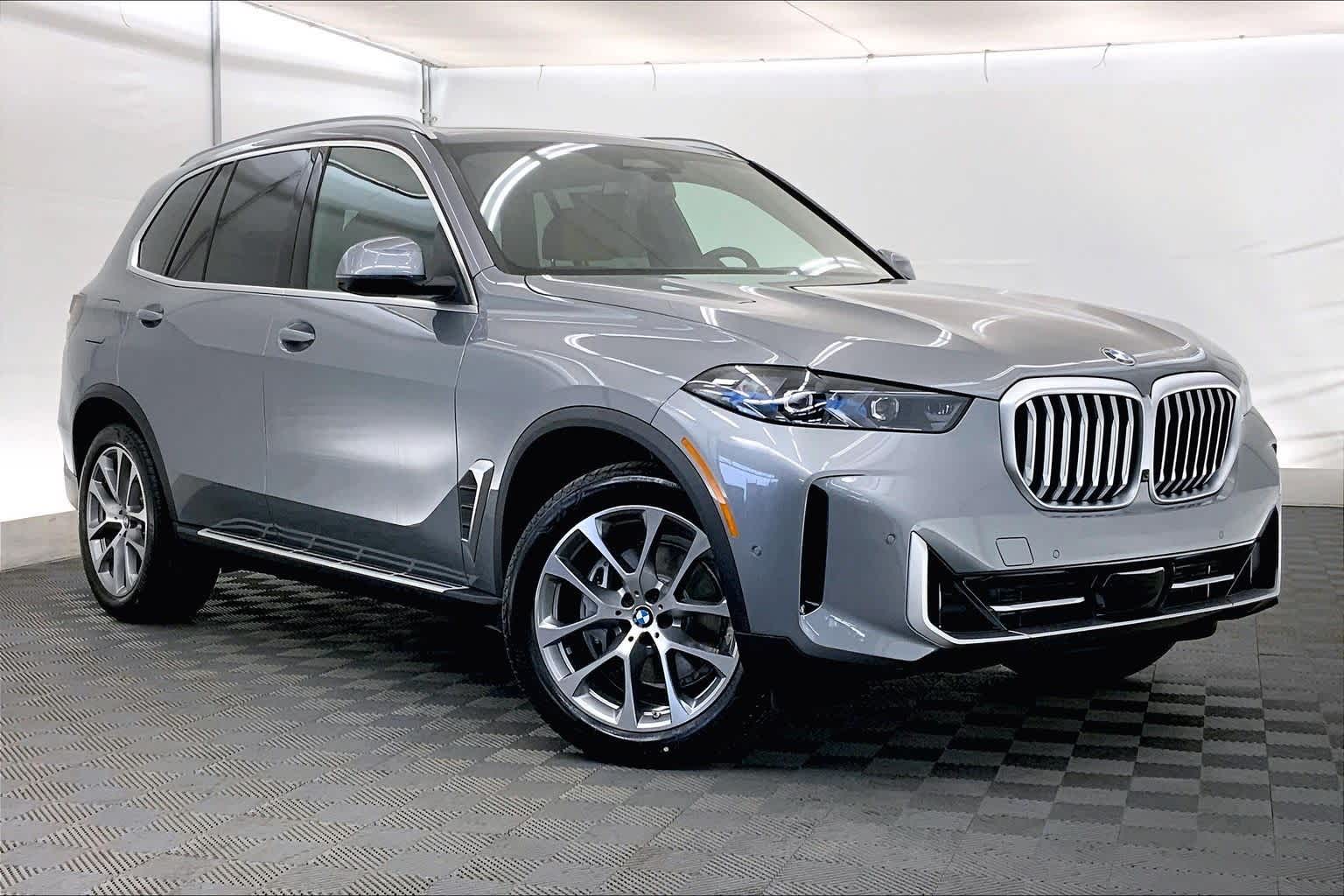 Thumbnail: 2026 BMW X5 - 21