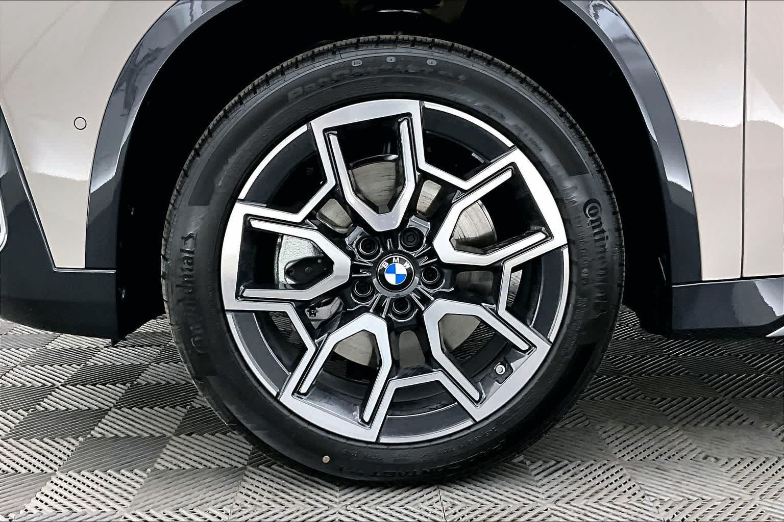 Thumbnail: 2026 BMW X1 - 8