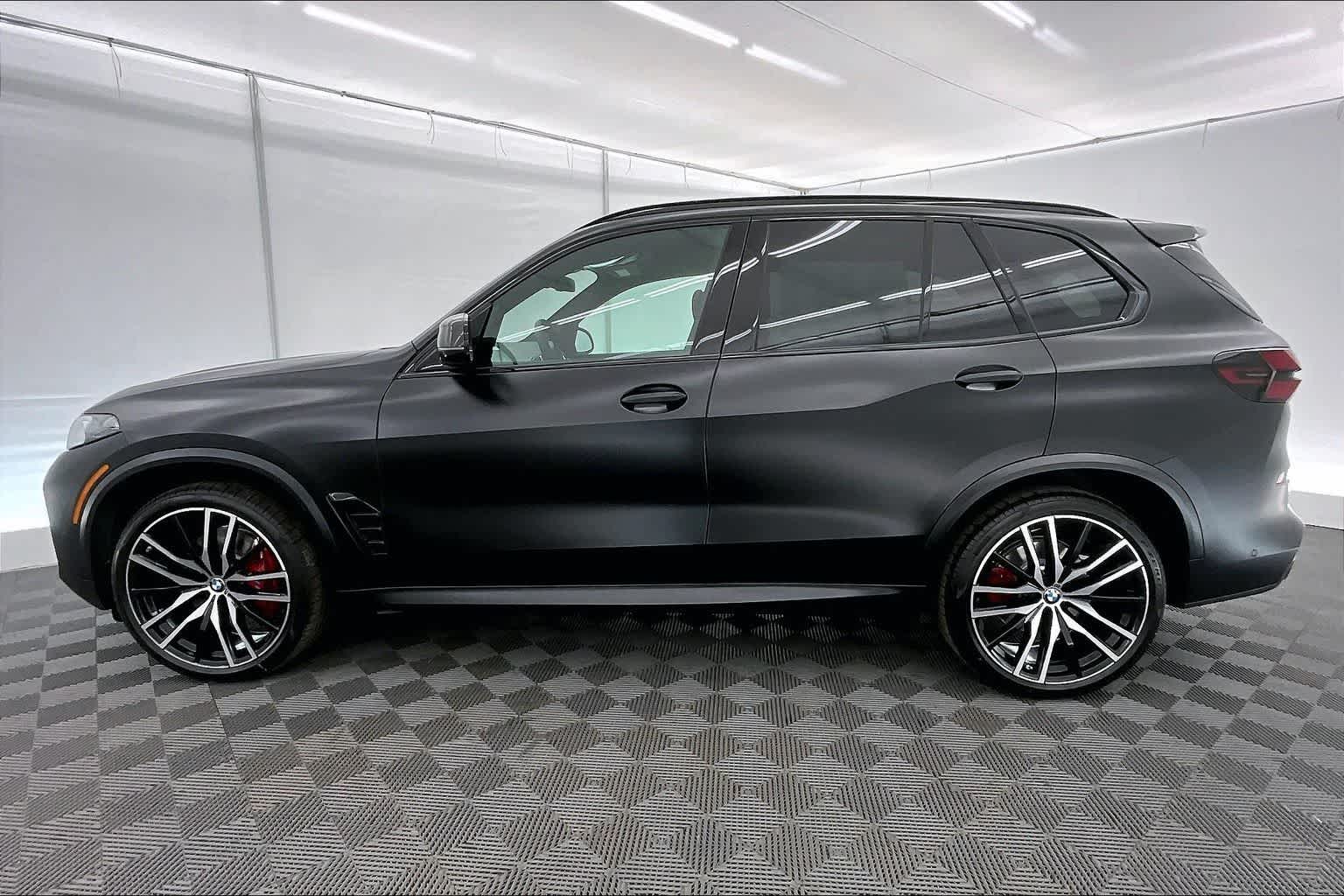 Thumbnail: 2026 BMW X5 - 3