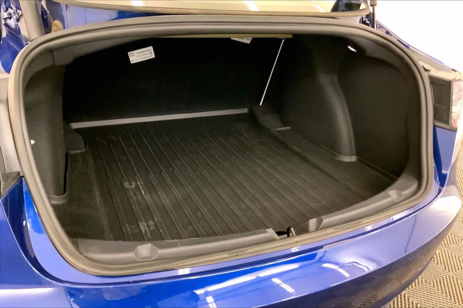 Thumbnail: 2022 Tesla Model 3 - 18