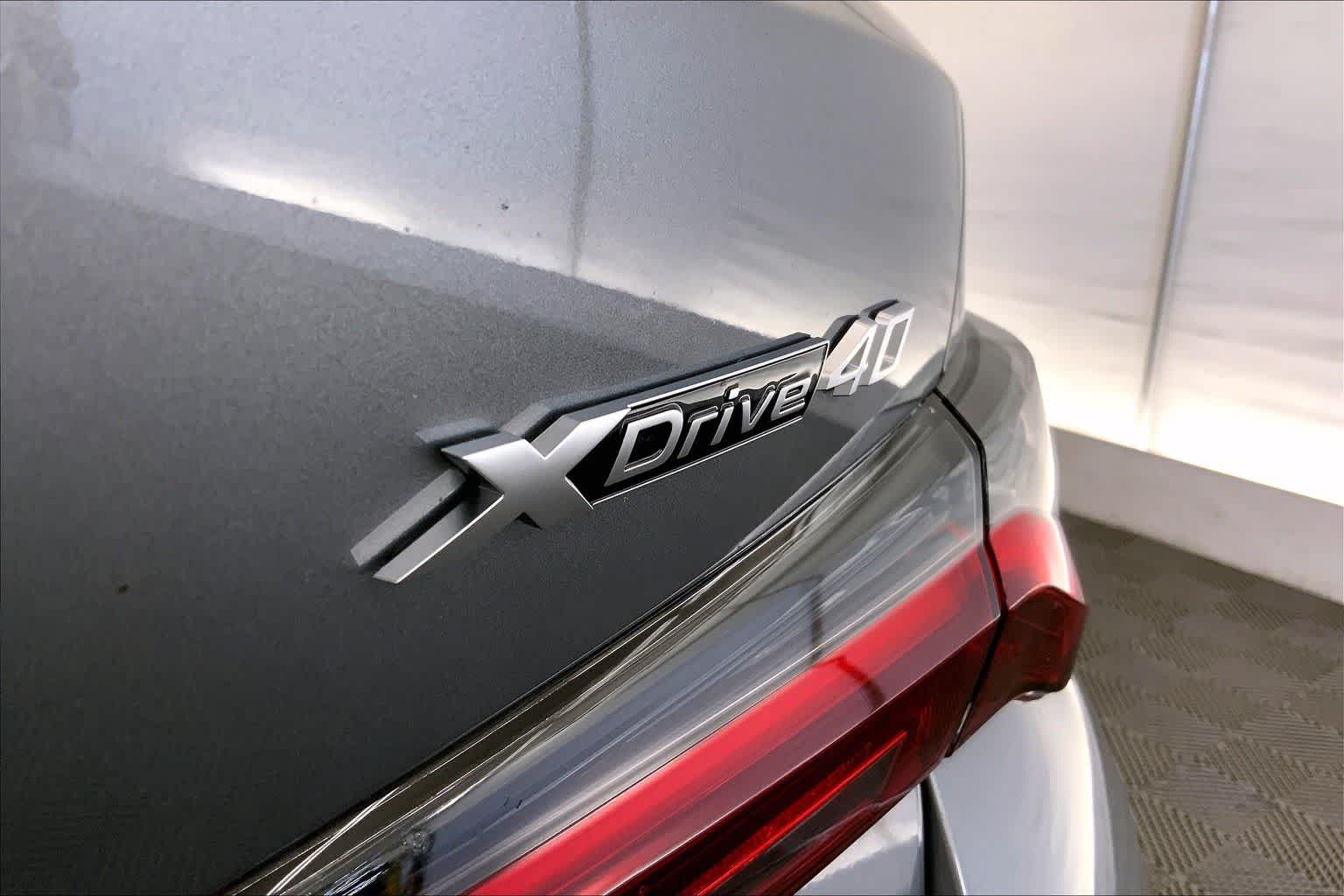 Thumbnail: 2025 BMW i4 - 7